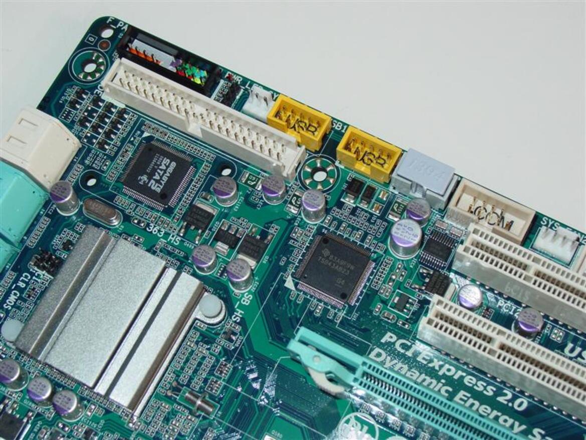 X58 for the Masses: Gigabyte's EX58-UD3R & EX58-UD4P