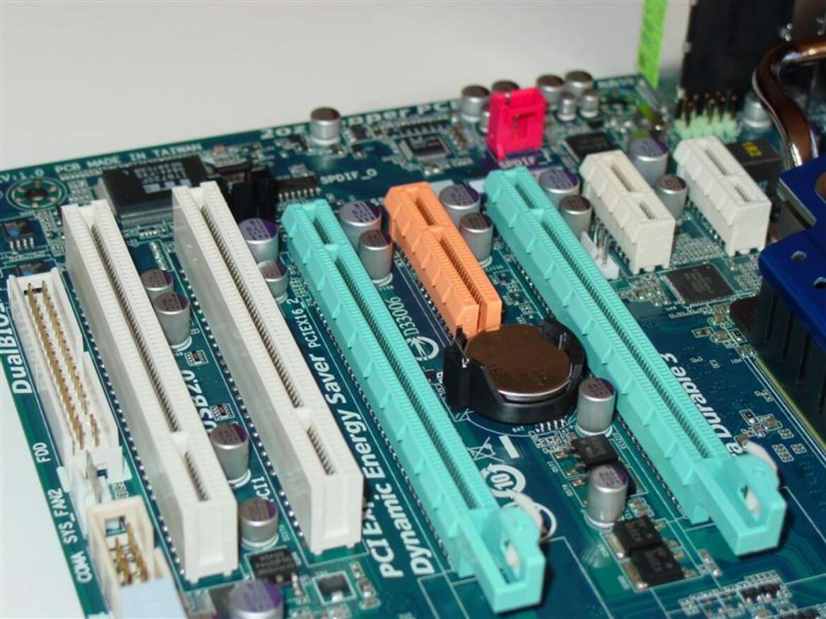 X58 for the Masses: Gigabyte's EX58-UD3R & EX58-UD4P