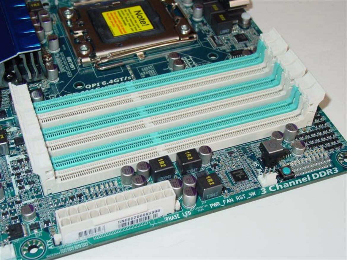 X58 for the Masses: Gigabyte's EX58-UD3R & EX58-UD4P
