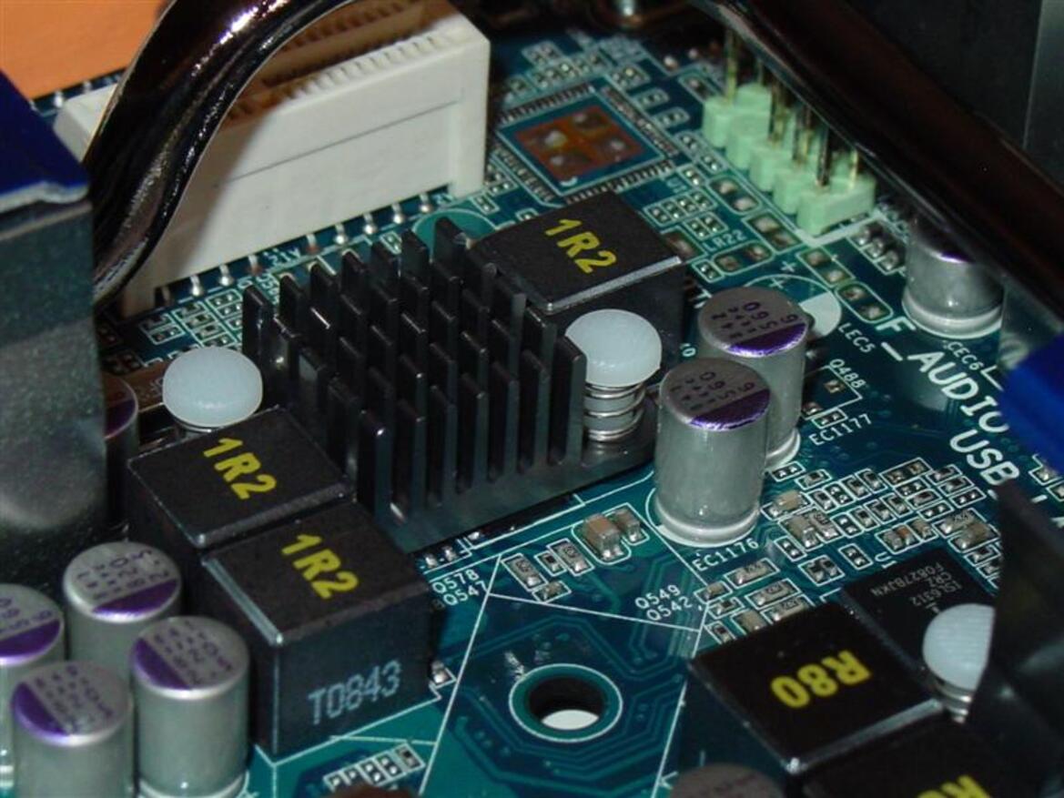 X58 for the Masses: Gigabyte's EX58-UD3R & EX58-UD4P
