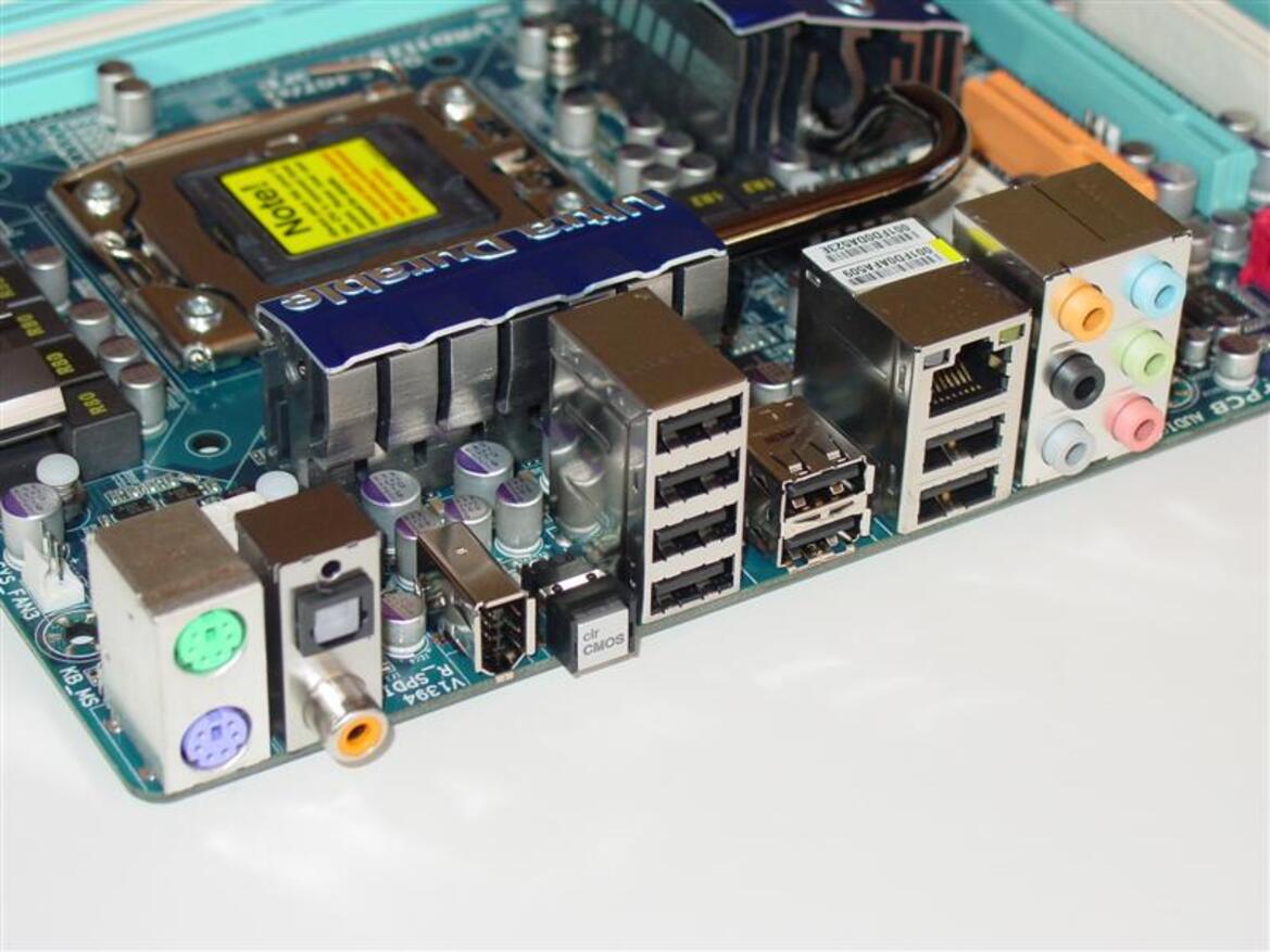X58 for the Masses: Gigabyte's EX58-UD3R & EX58-UD4P