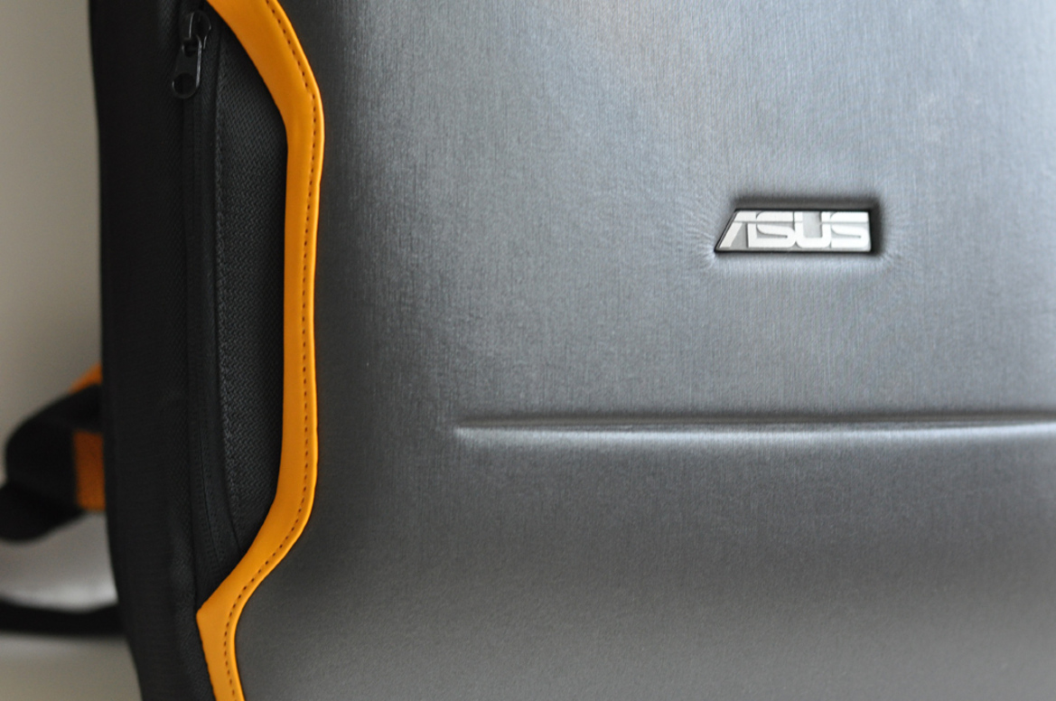 Asus W90Vp 18.4" Gaming Notebook