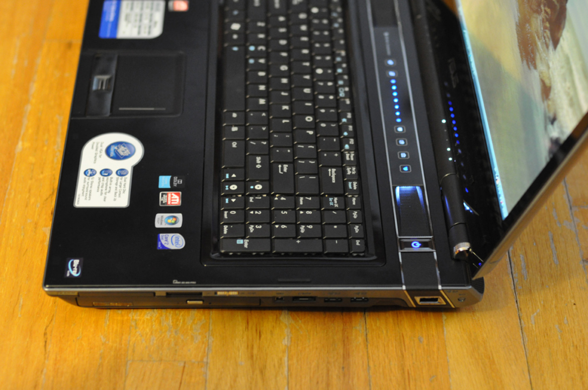 Asus W90Vp 18.4" Gaming Notebook