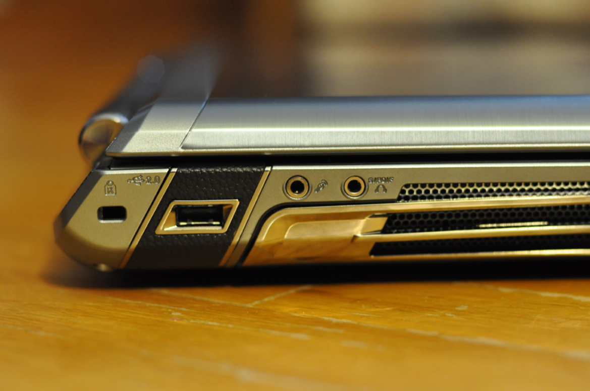 Asus W90Vp 18.4" Gaming Notebook