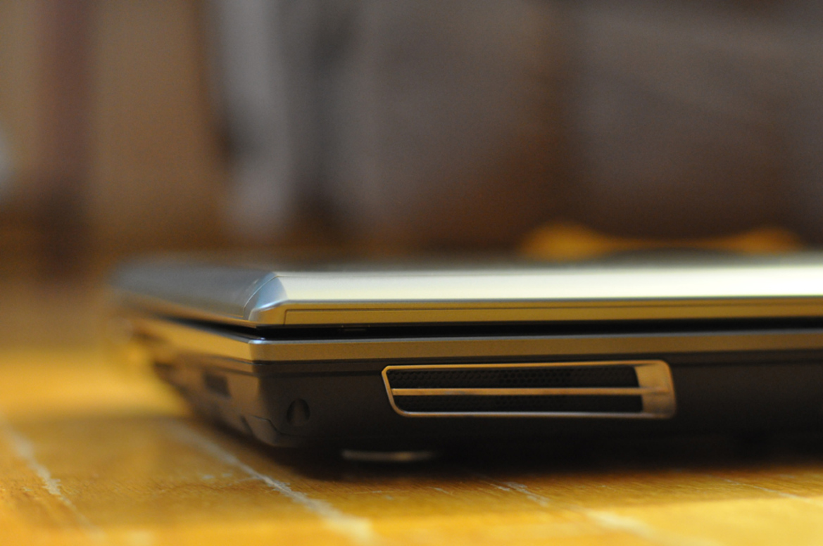 Asus W90Vp 18.4" Gaming Notebook