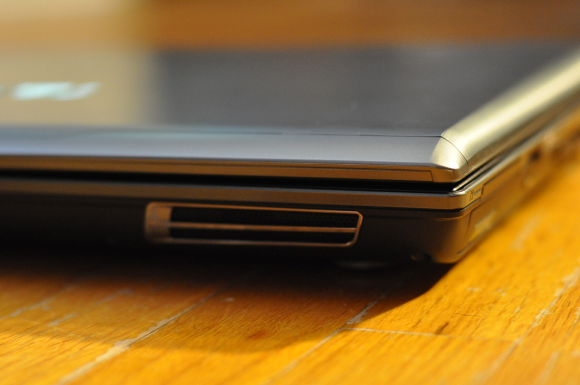 Asus W90Vp 18.4" Gaming Notebook