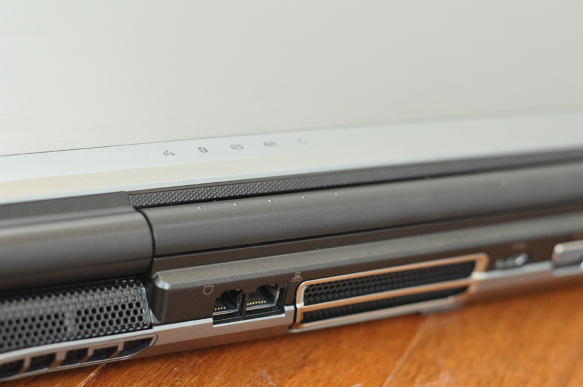 Asus W90Vp 18.4" Gaming Notebook