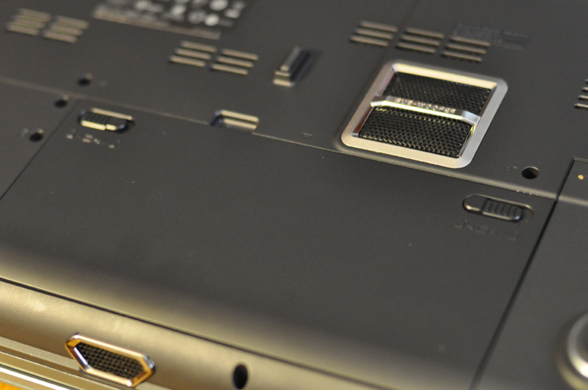 Asus W90Vp 18.4" Gaming Notebook