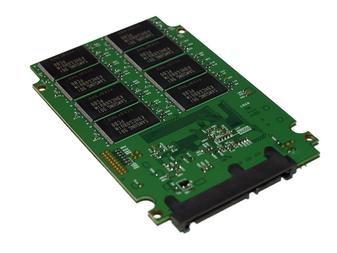 4-Way SSD Round-Up, OCZ, Corsair, Kingston, ST