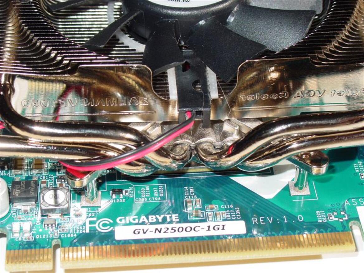 Gigabyte GV-N250OC-1GI GeForce GTS 250