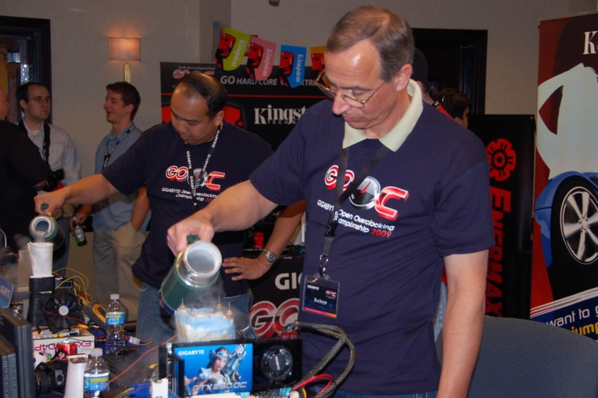 Gigabyte Open Overclocking Competition 2009