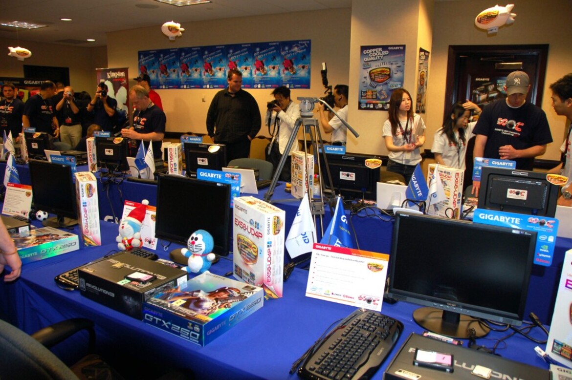 Gigabyte Open Overclocking Competition 2009
