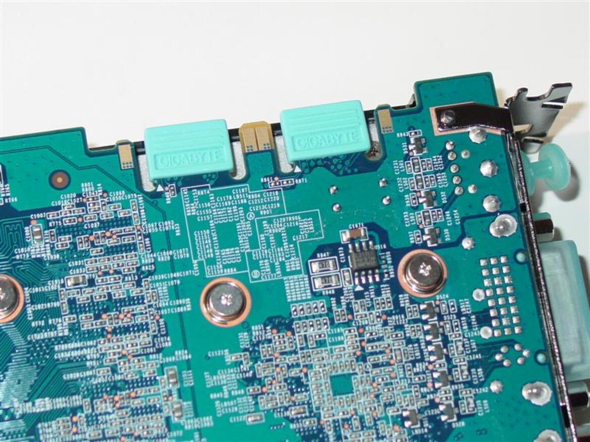GeForce GTX 275 and Radeon HD 4890 Round-Up