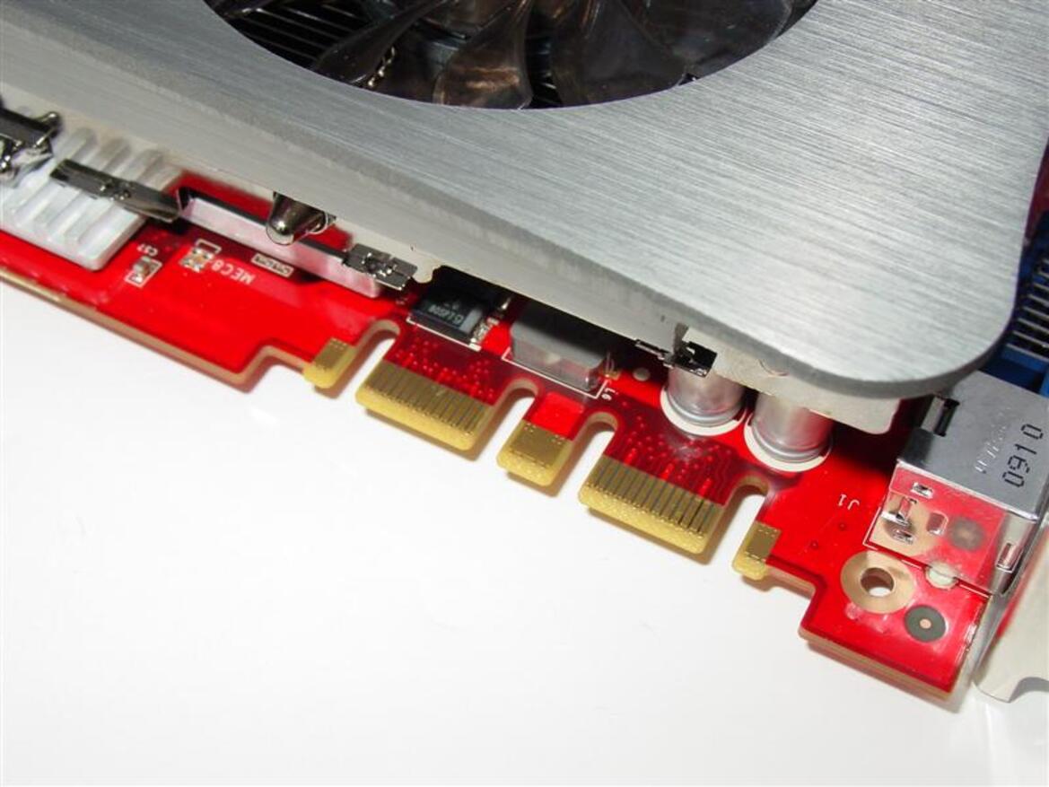 GeForce GTX 275 and Radeon HD 4890 Round-Up