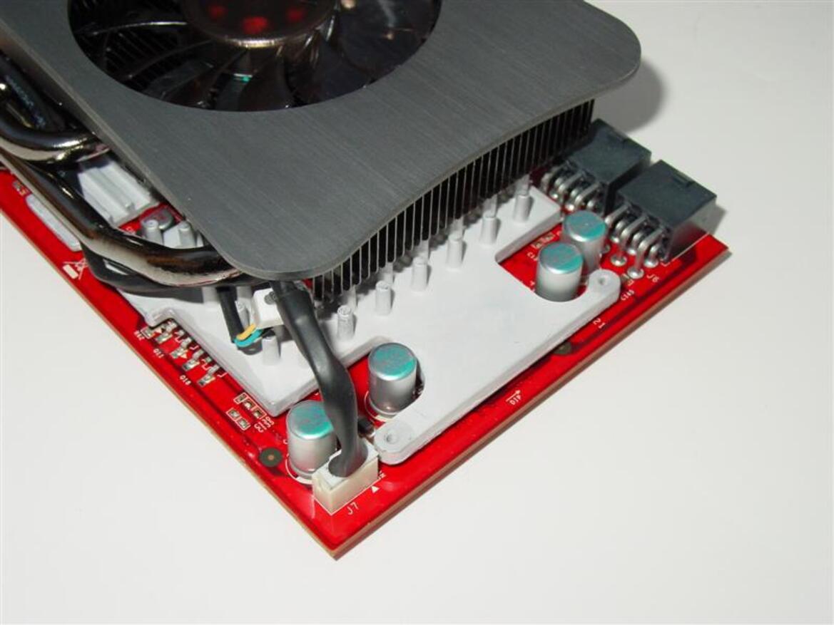 GeForce GTX 275 and Radeon HD 4890 Round-Up