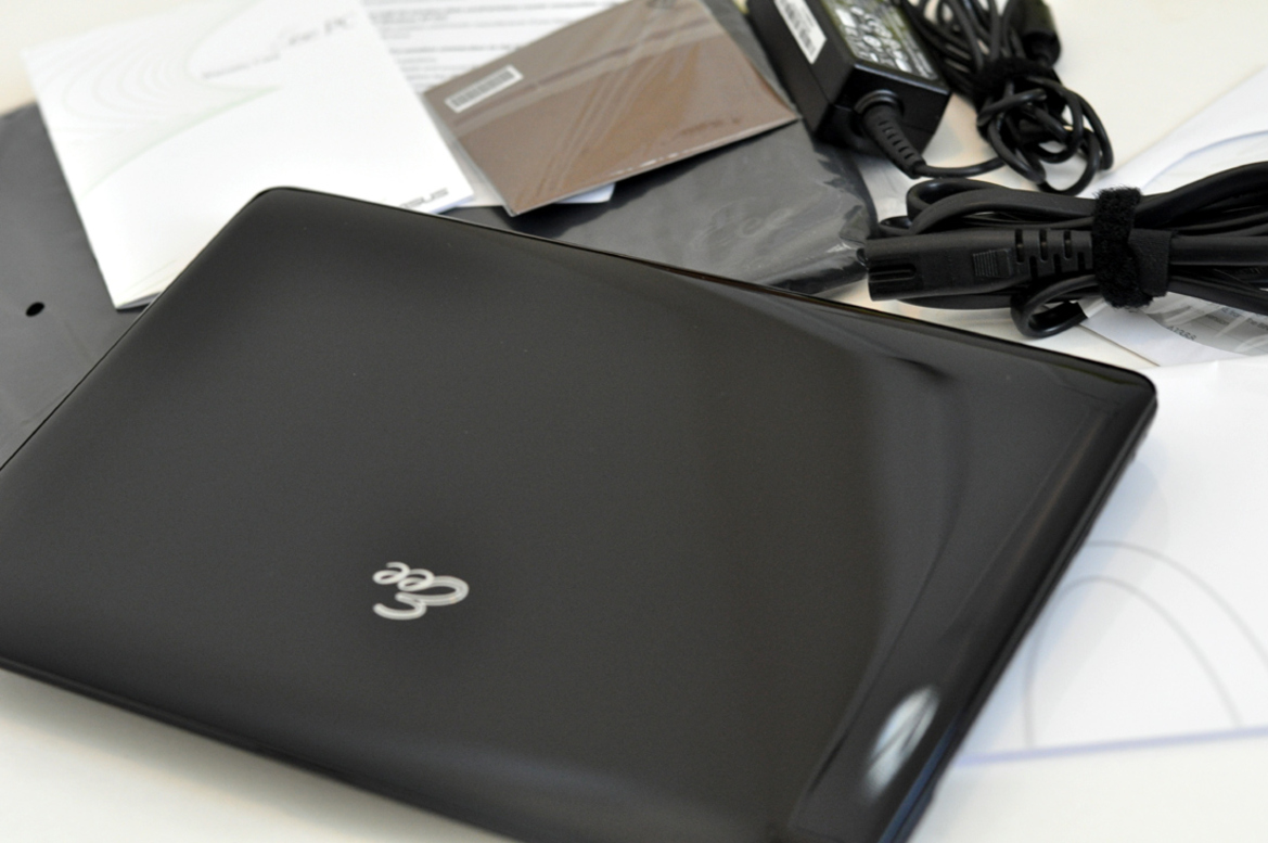 Asus Eee PC 1008HA "Seashell" Review