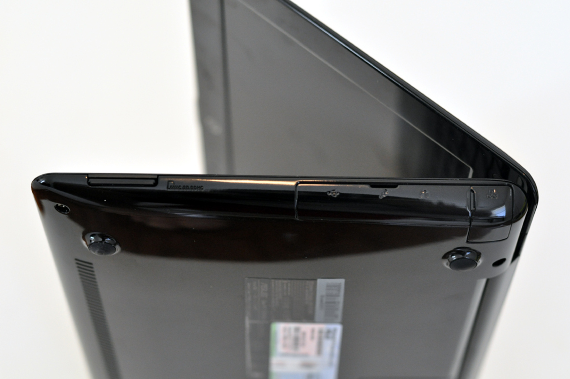 Asus Eee PC 1008HA "Seashell" Review