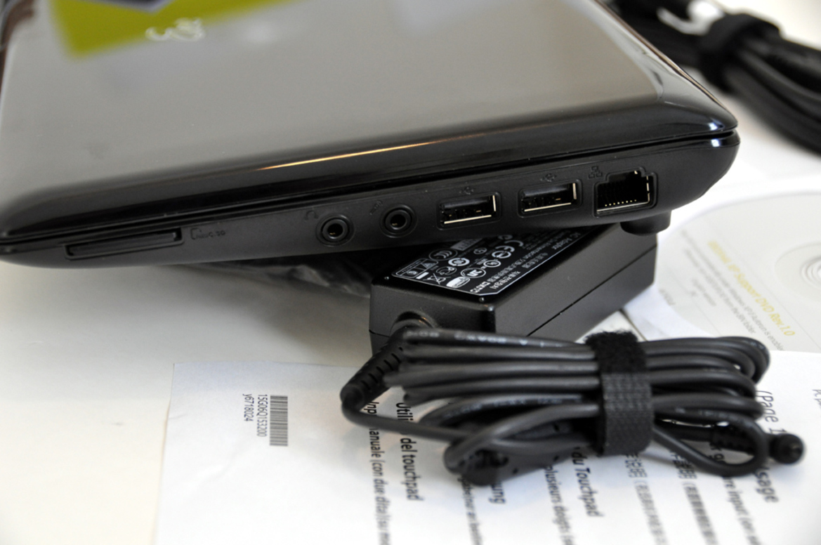 Asus Eee PC 1005HA Seashell Review