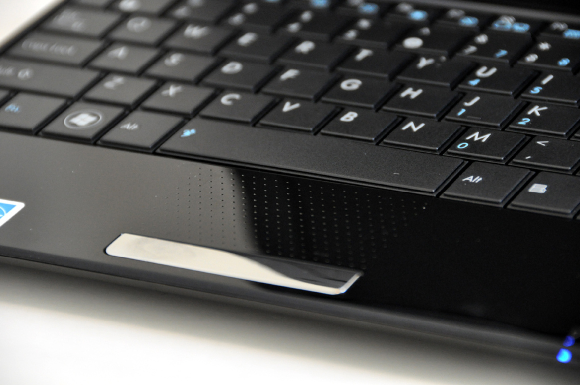 Asus Eee PC 1005HA Seashell Review