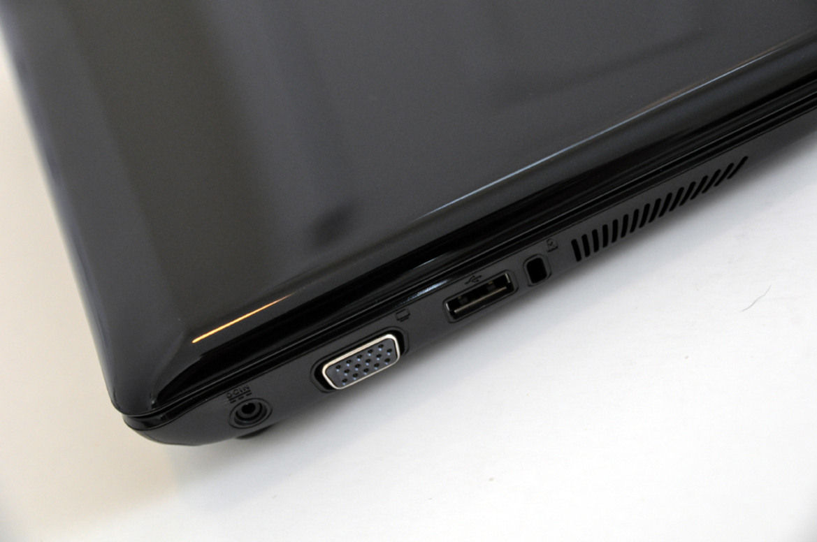 Asus Eee PC 1005HA Seashell Review