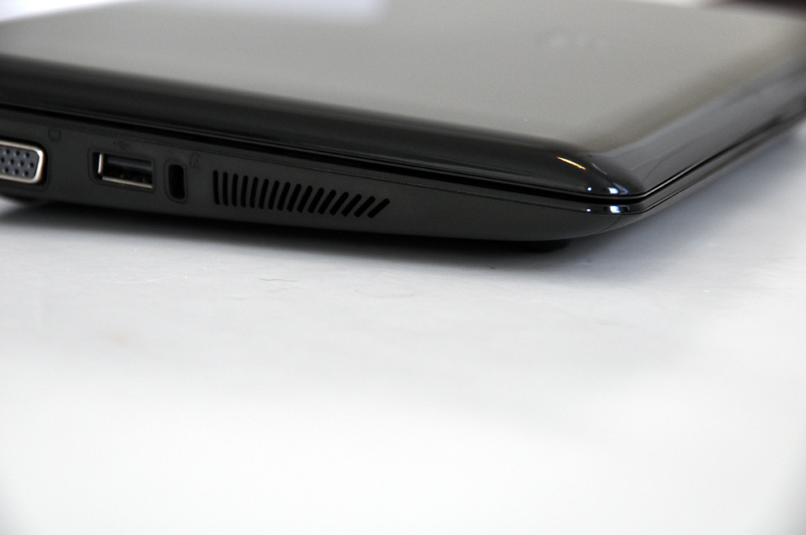 Asus Eee PC 1005HA Seashell Review