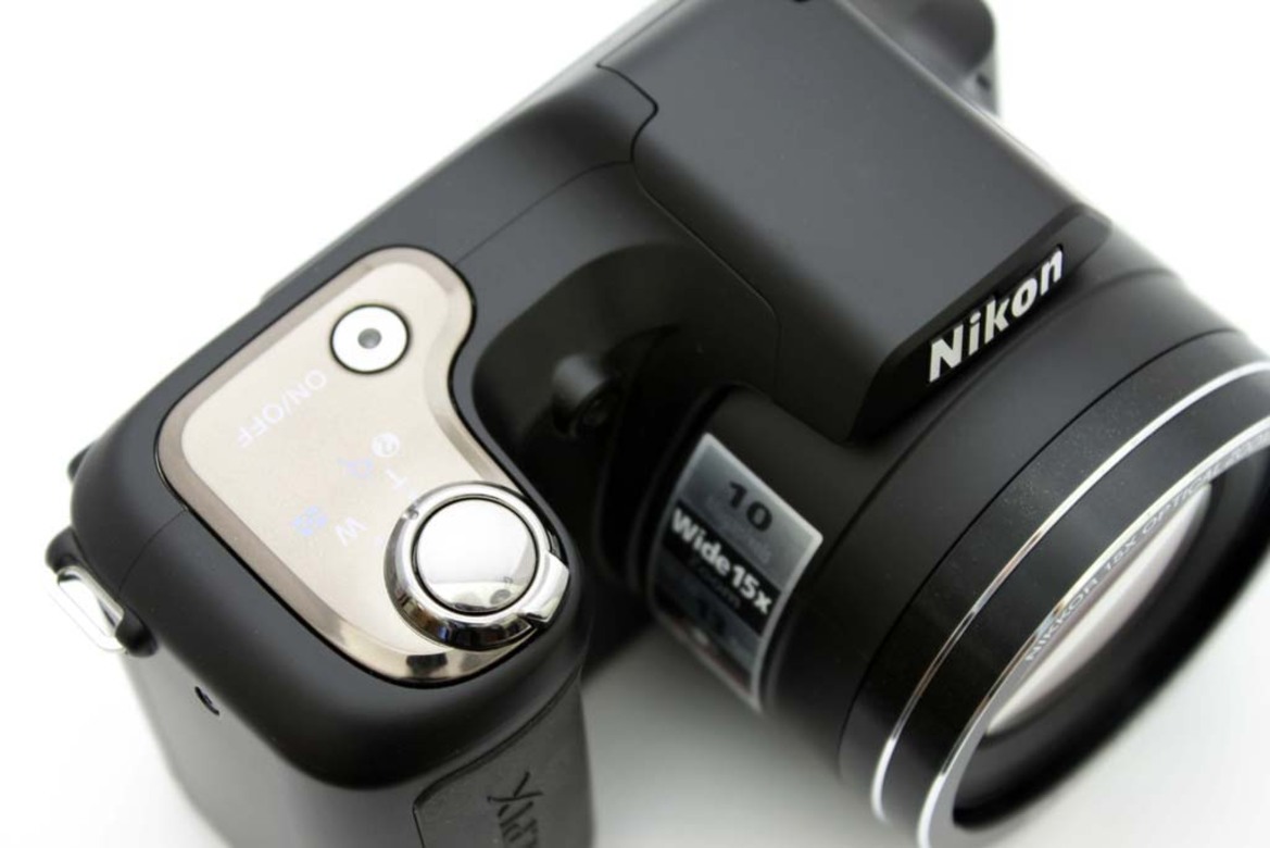 Nikon Coolpix L100 Mega Zoom Camera Review