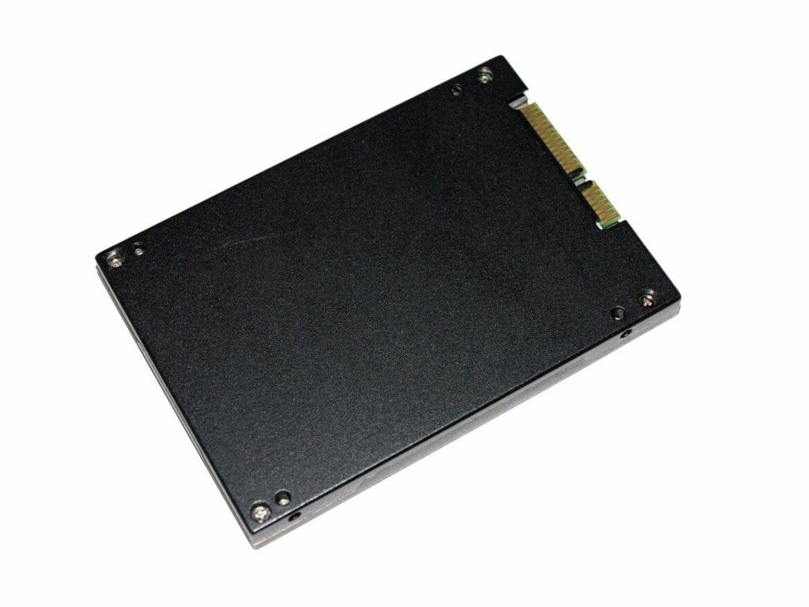 4-Way SSD Round-Up Redux: OCZ, Corsair, PhotoFast