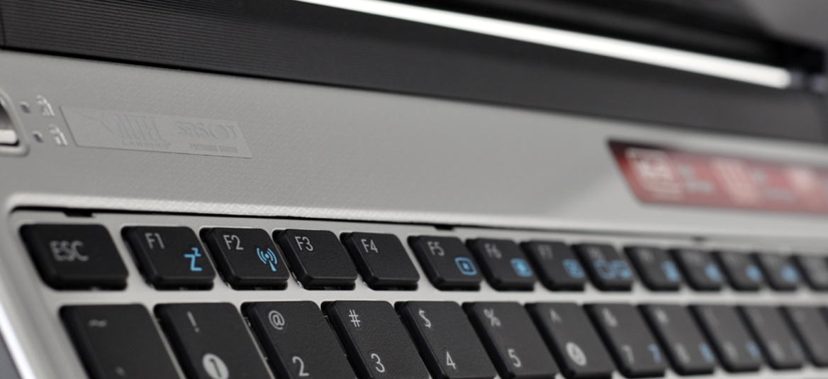 Asus 13.3" UL30A CULV Notebook Review