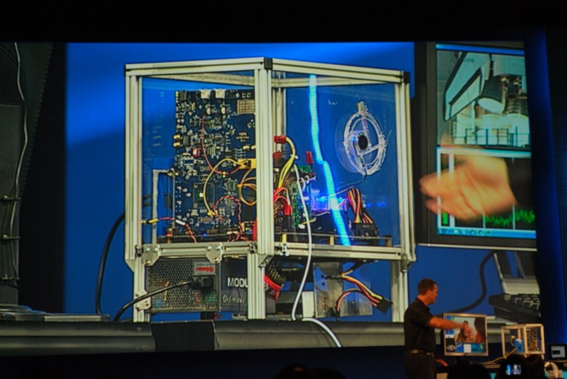 IDF Day 2 Coverage, Mobile Computing: Defining Cool