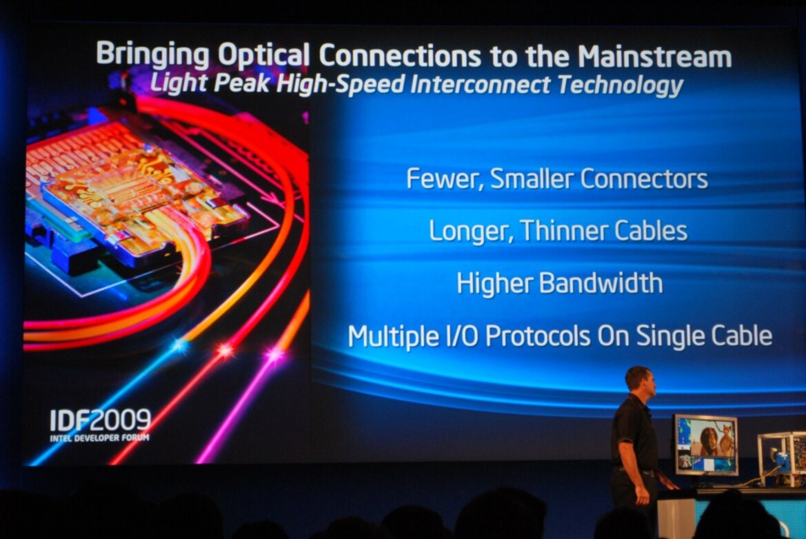 IDF Day 2 Coverage, Mobile Computing: Defining Cool