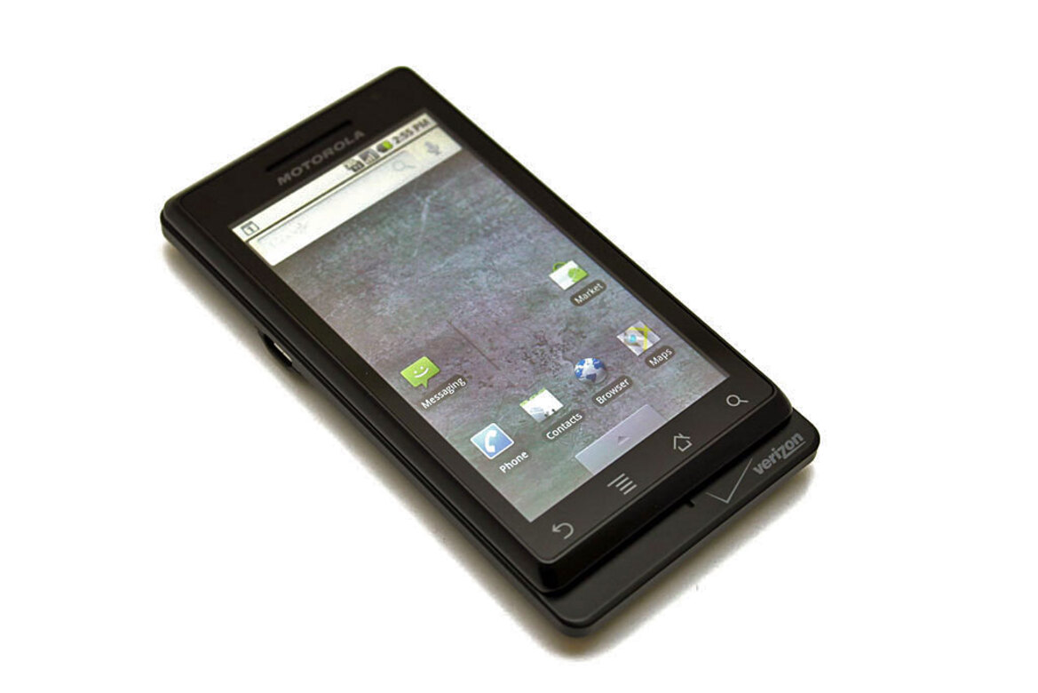 Motorola DROID Does? A Deep Dive Look