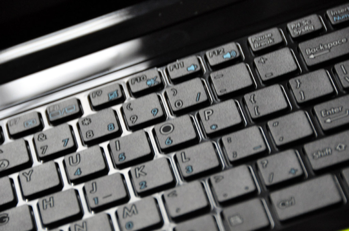 Asus Ion-Powered Eee PC 1201N Review
