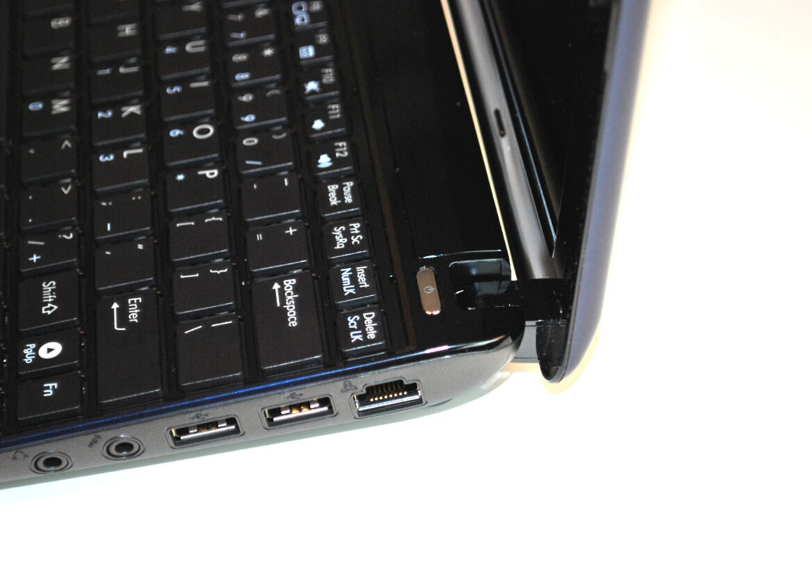 Asus Eee PC1005PE, Atom N450 Pinetrail Launch