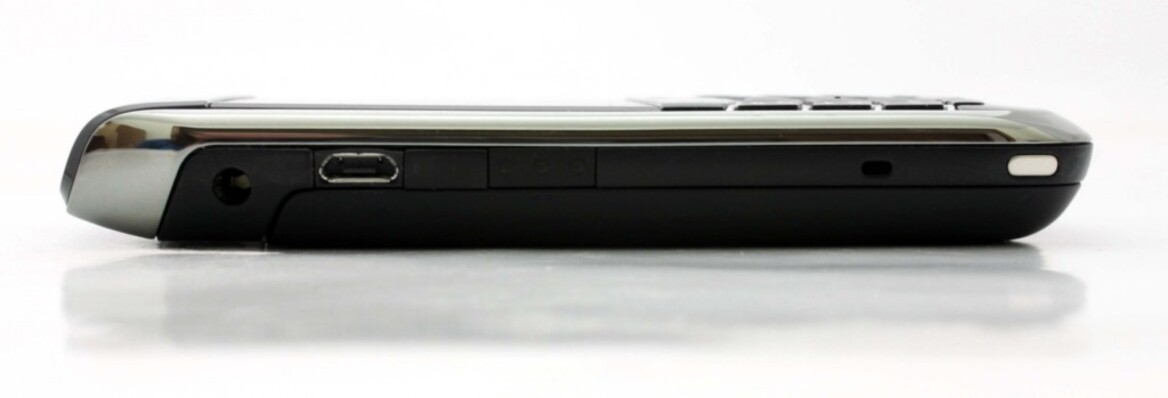 BlackBerry Bold 9700 Review