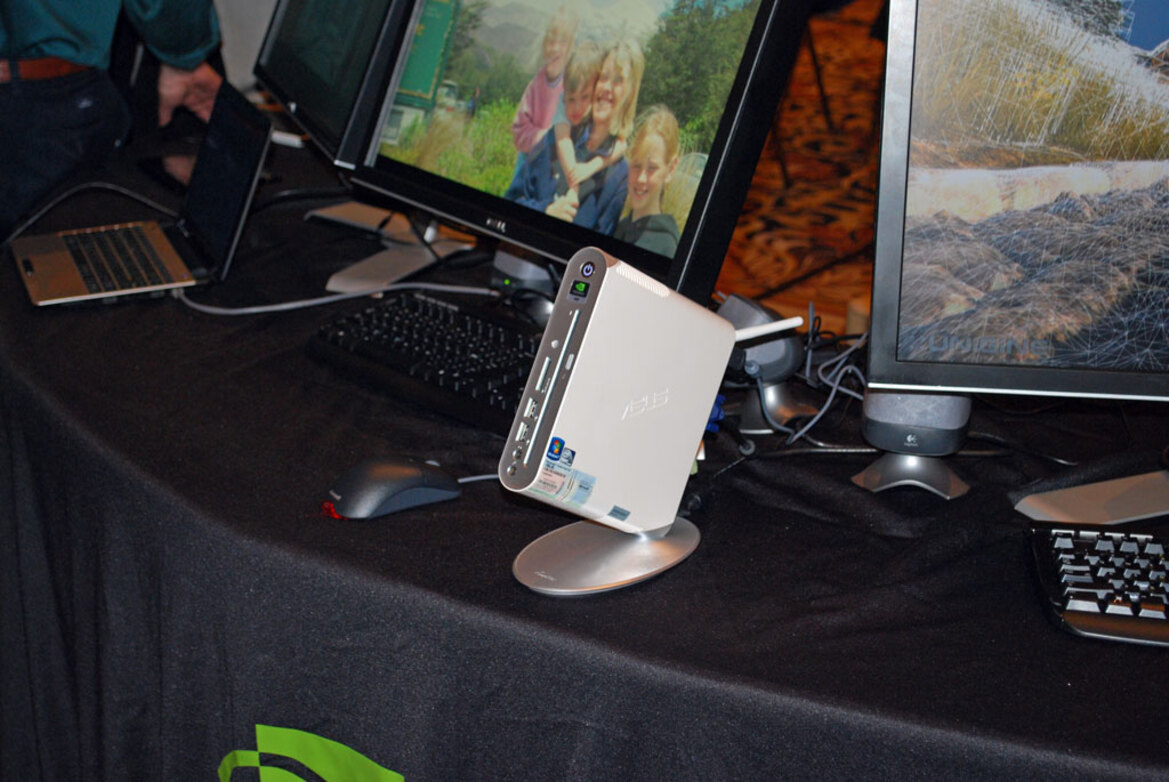 Digital Experience: NVIDIA GF100, Thinkpad Edge