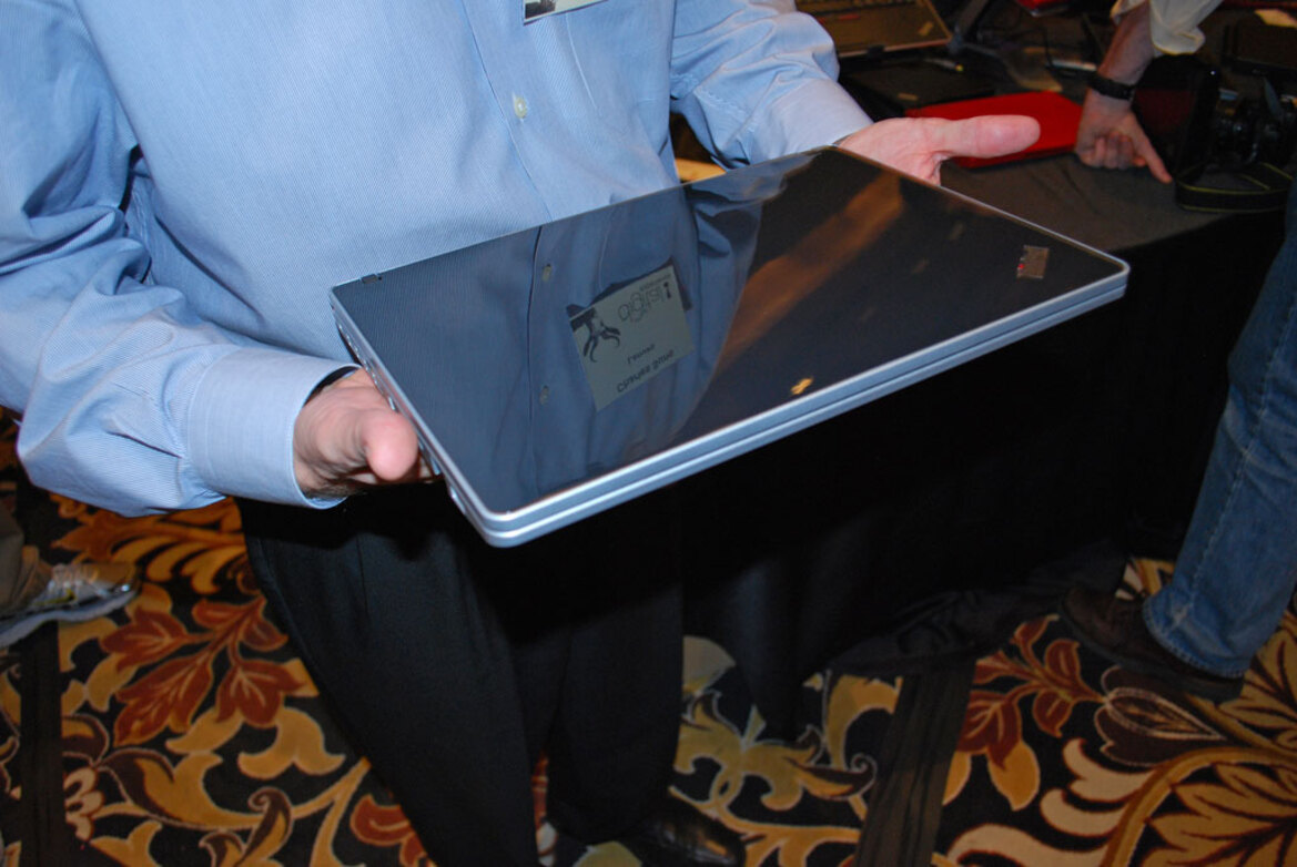 Digital Experience: NVIDIA GF100, Thinkpad Edge