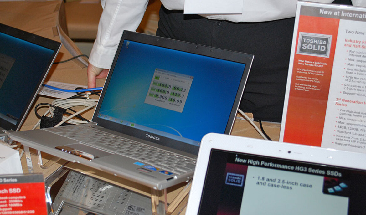 Digital Experience: NVIDIA GF100, Thinkpad Edge