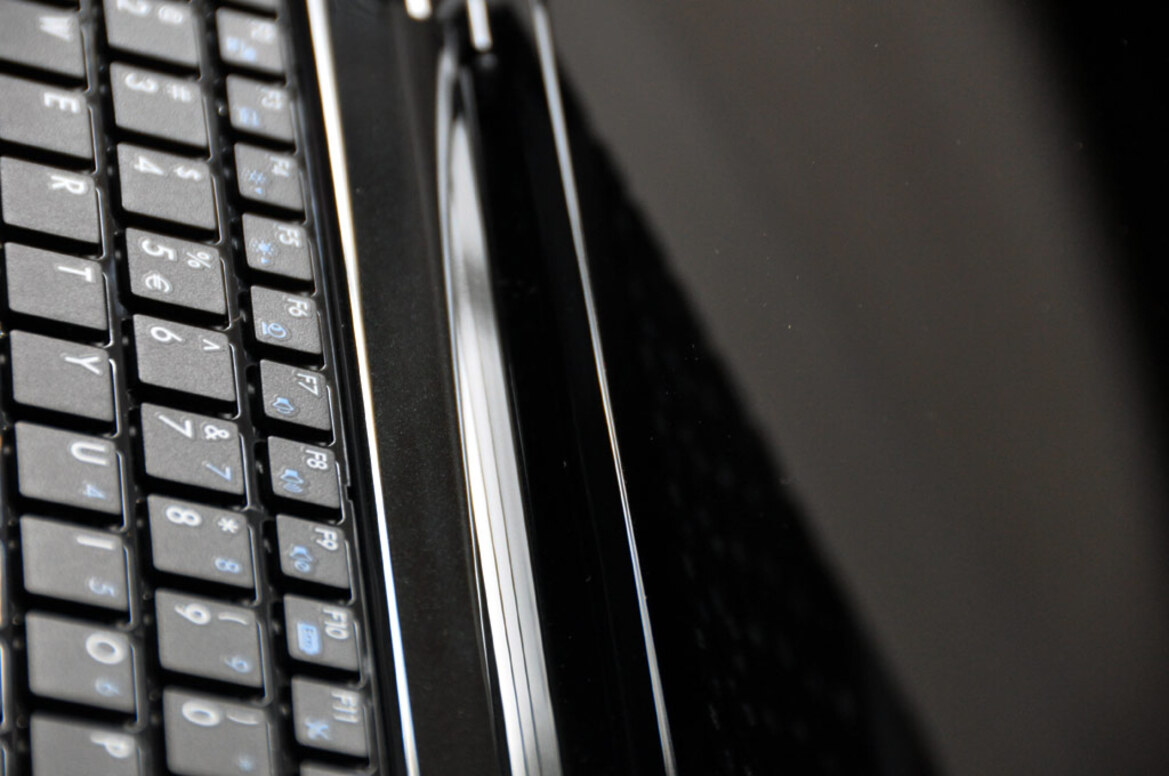 MSI Wind U135 Netbook Review