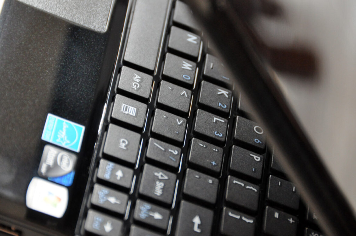 MSI Wind U135 Netbook Review