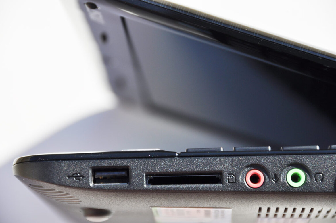 MSI Wind U135 Netbook Review