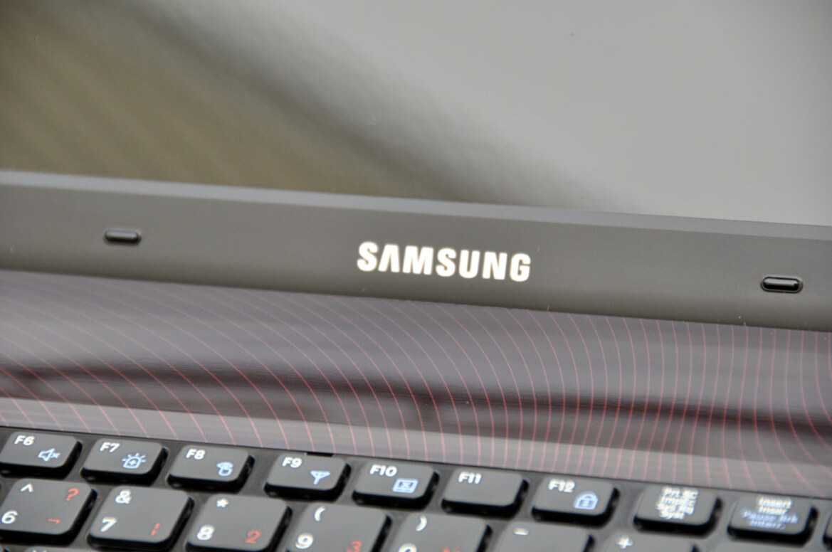 Samsung 15.6" R580 Multimedia Notebook