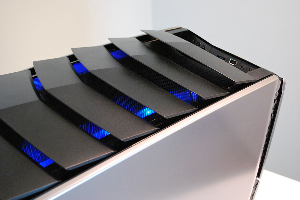 Dell Alienware Area-51 Core i7-980 X Infused Gaming PC