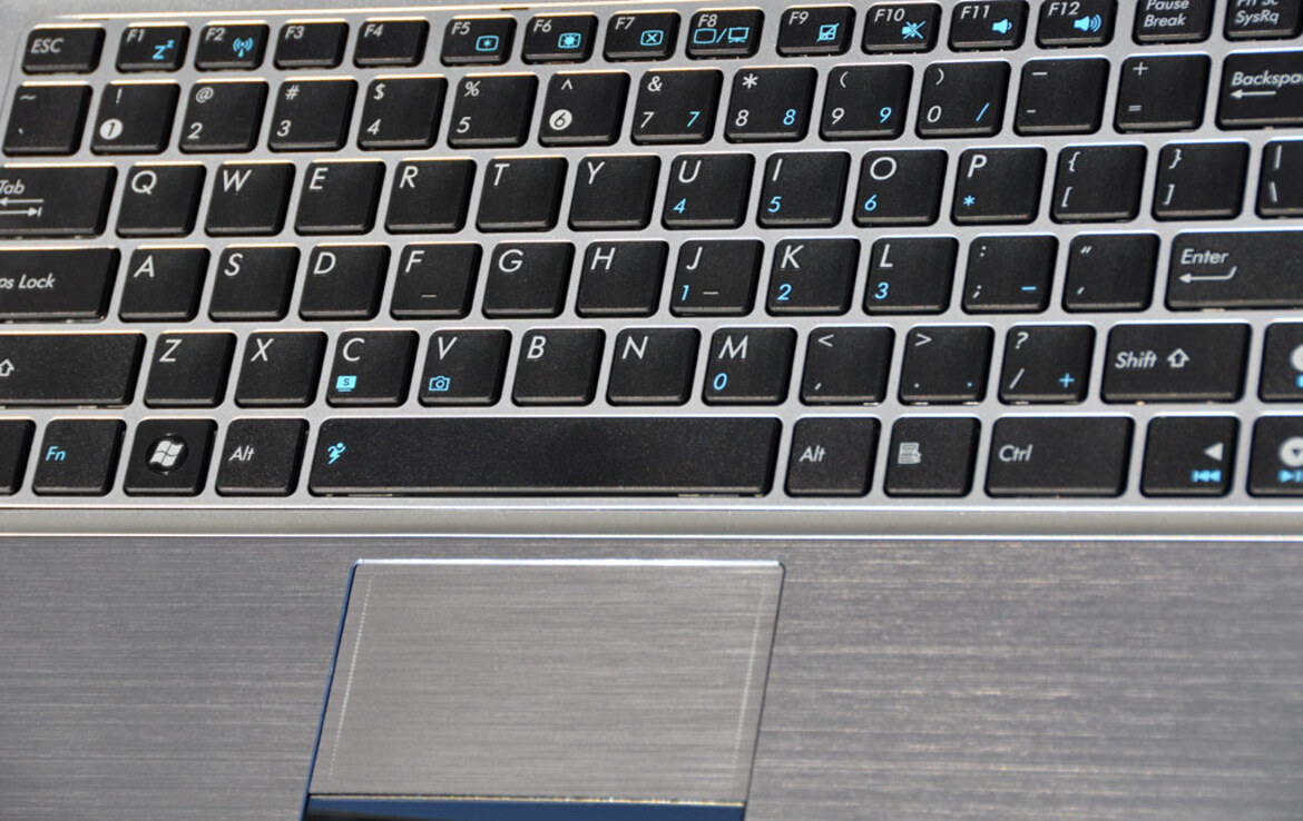 Asus 13.3" U30Jc Laptop, Optimus-Enabled Mobility