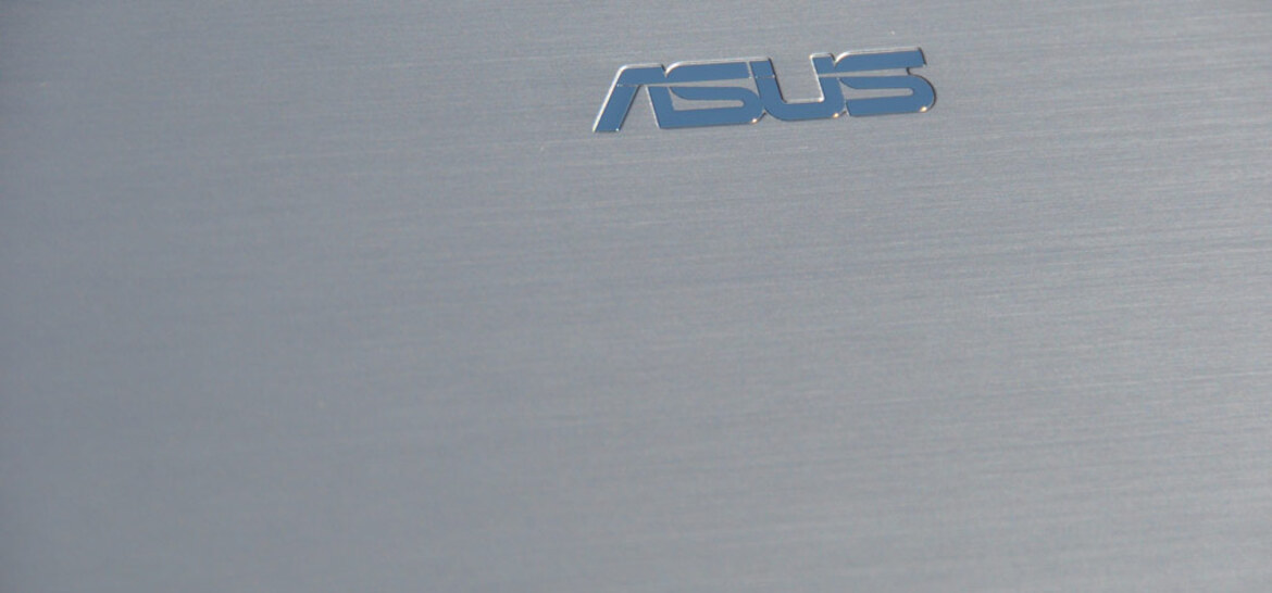 Asus 13.3" U30Jc Laptop, Optimus-Enabled Mobility