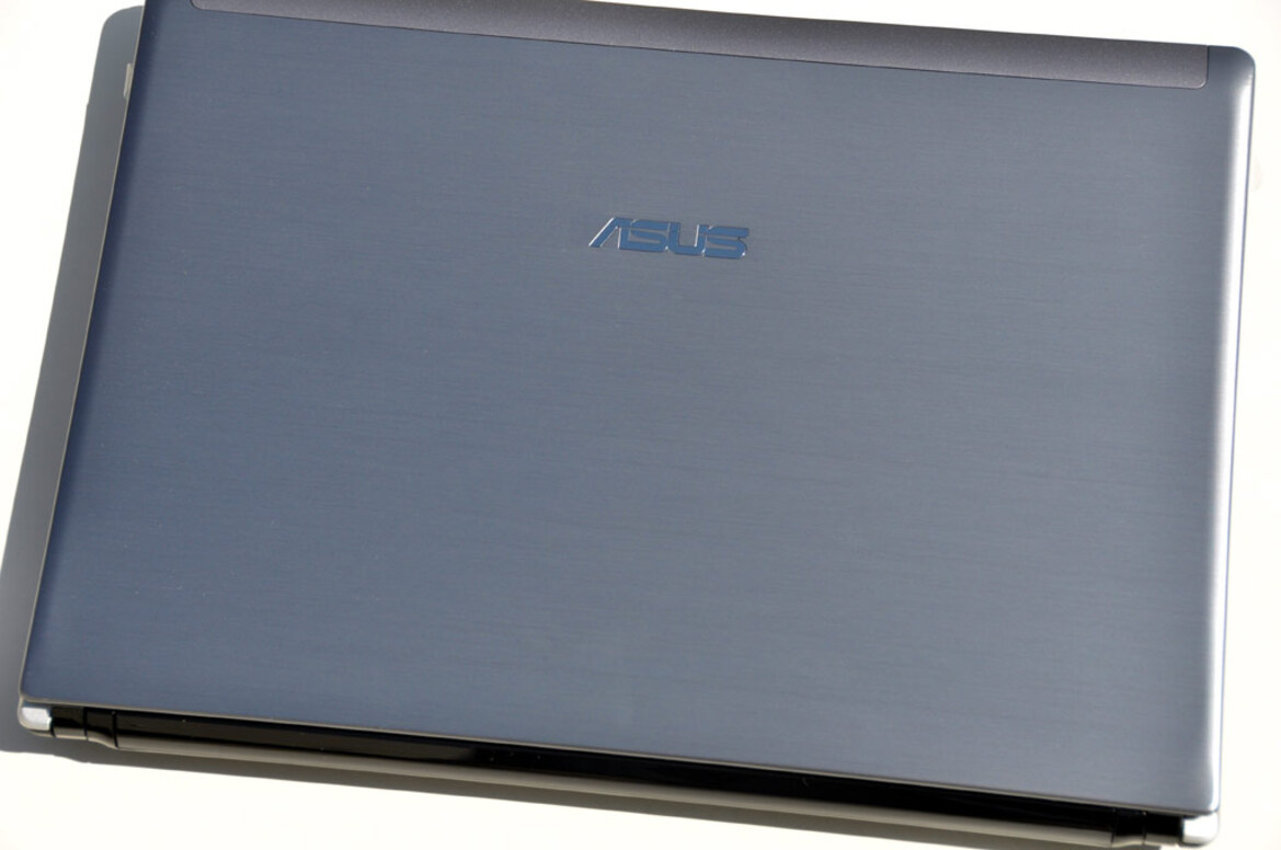 Asus 13.3" U30Jc Laptop, Optimus-Enabled Mobility