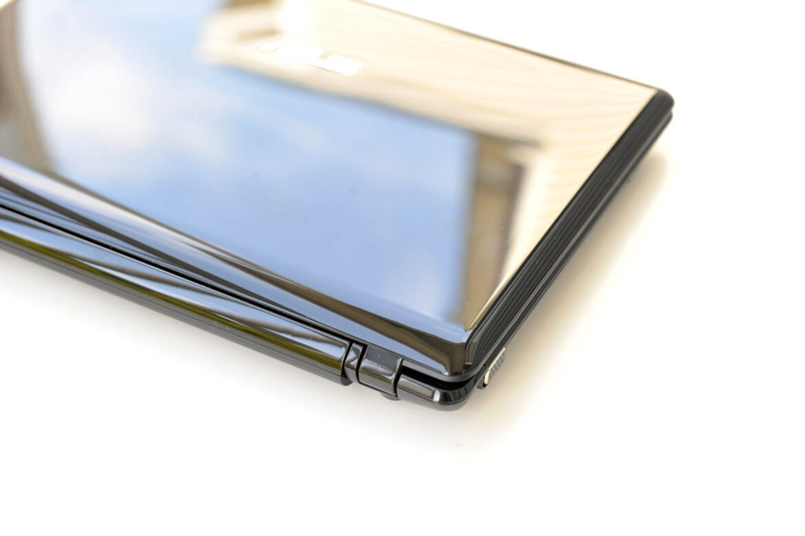 Asus Ion 2-Powered Eee PC 1201PN Review