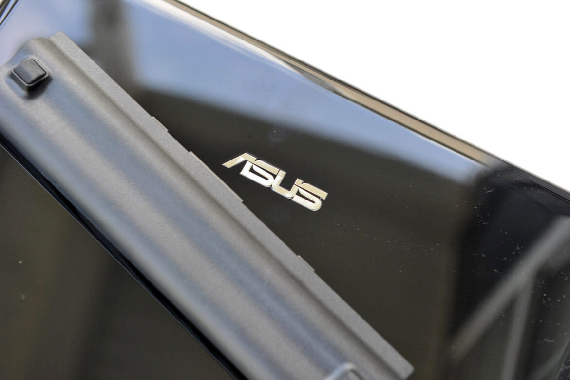 Asus Ion 2-Powered Eee PC 1201PN Review
