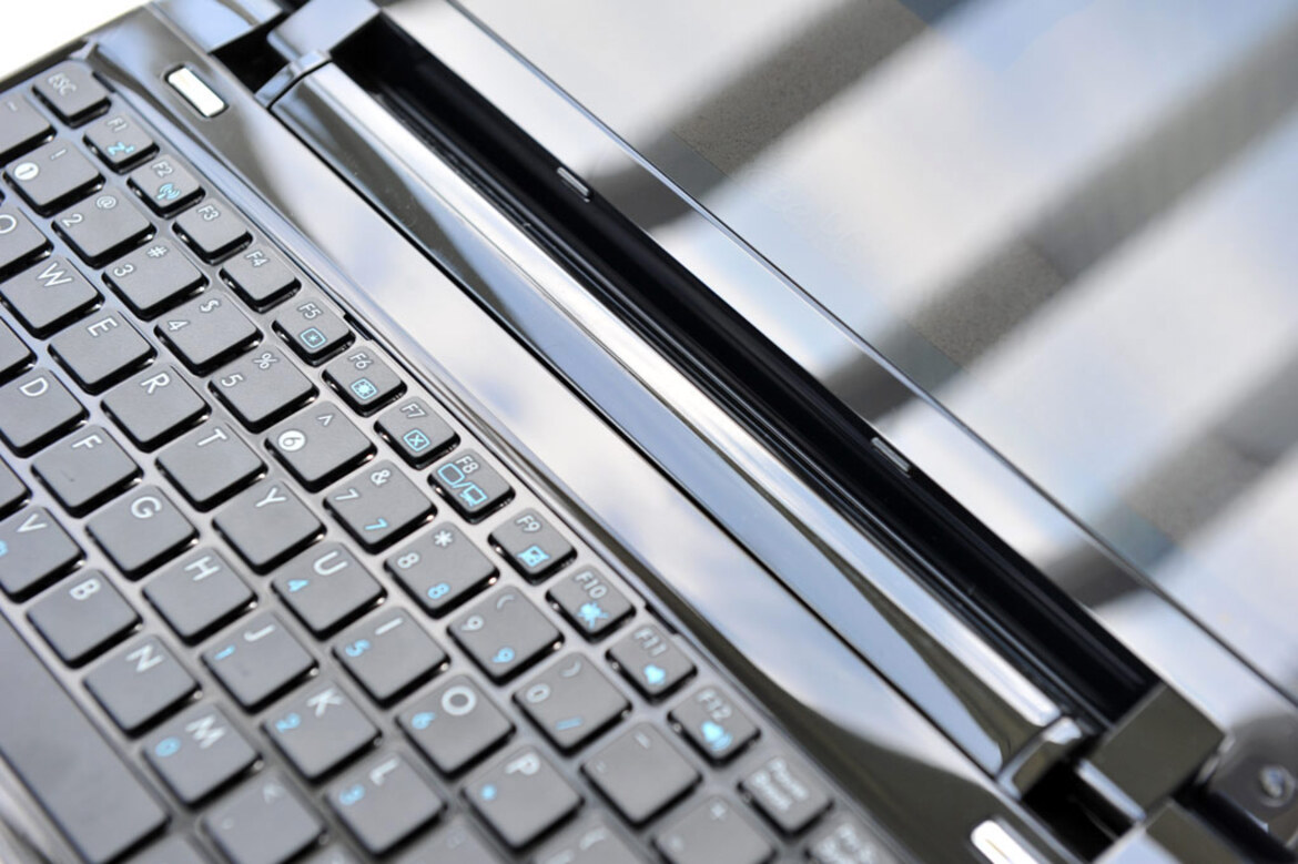 Asus Ion 2-Powered Eee PC 1201PN Review