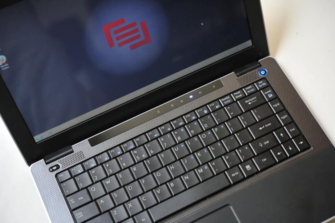 Maingear 13.3" Clutch 13 Ultraportable Notebook
