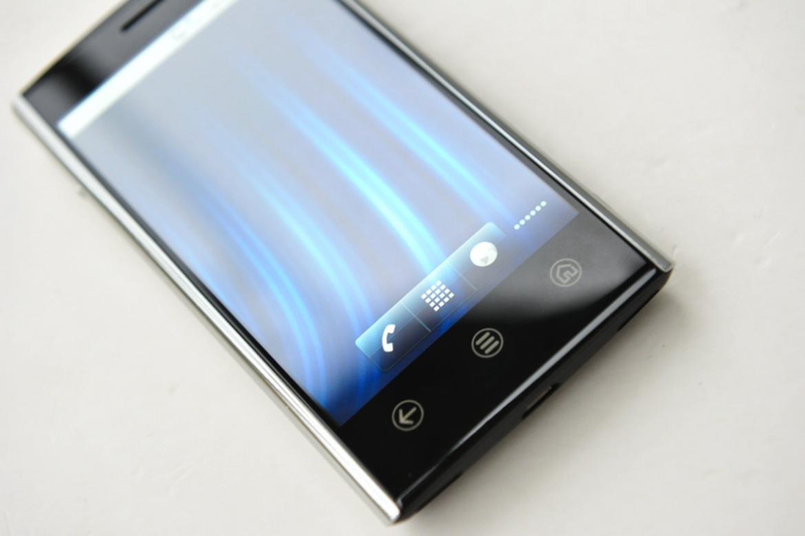 Dell Venue Android Smartphone Review